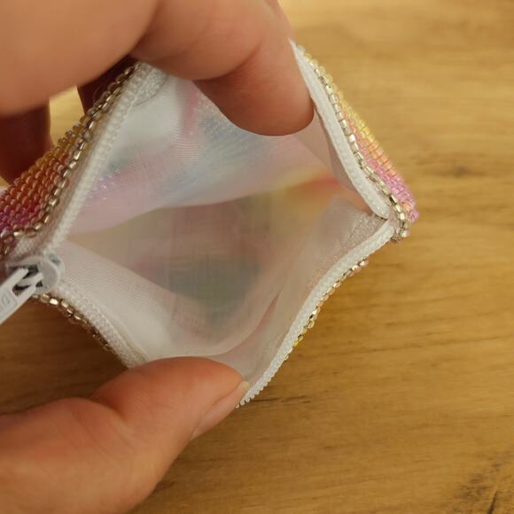 Unique Artisanal Beaded Coin Pouch 4.5x3 - Picture 3 of 3